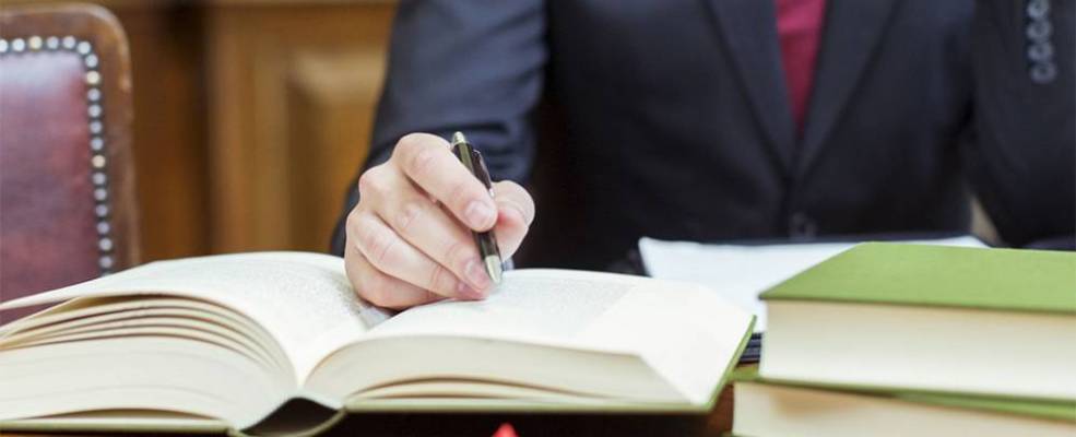 مجازات وکیل متخلف چیست؟