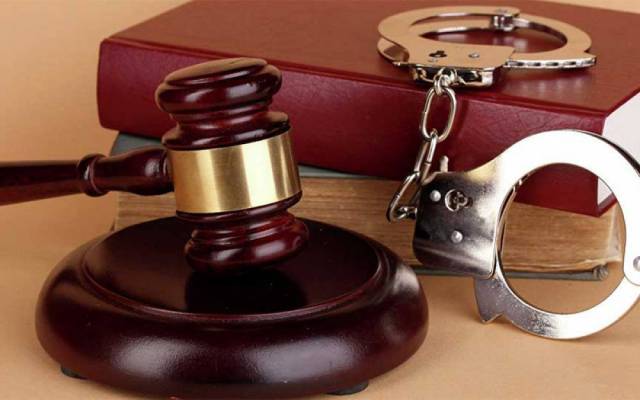 ٤نظریه مشورتی در مورد تخلفات قضات